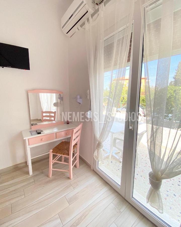 Nemesis Studios Aegina Exterior foto